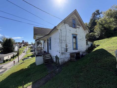 403 W Wood Street West Union WV 26456