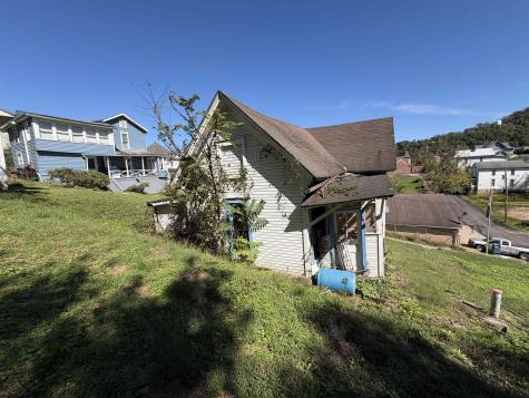 403 W Wood Street West Union WV 26456