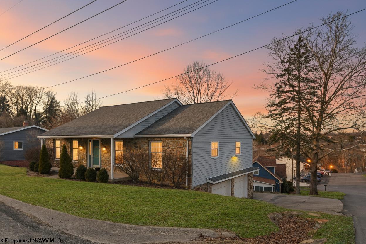 909 Cottonwood Street Morgantown WV 26505