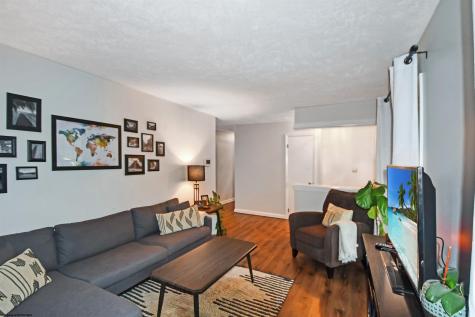 909 Cottonwood Street Morgantown WV 26505