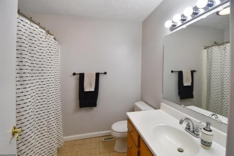 909 Cottonwood Street Morgantown WV 26505