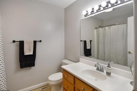 909 Cottonwood Street Morgantown WV 26505