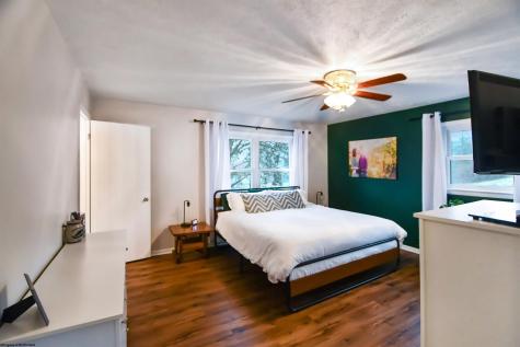 909 Cottonwood Street Morgantown WV 26505