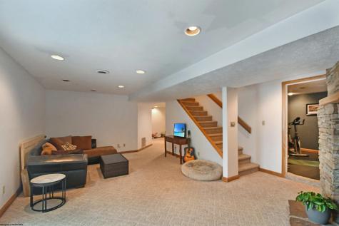 909 Cottonwood Street Morgantown WV 26505