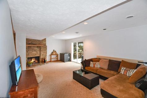 909 Cottonwood Street Morgantown WV 26505