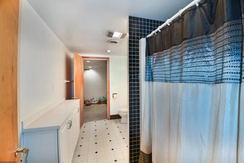 909 Cottonwood Street Morgantown WV 26505