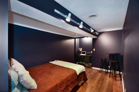 909 Cottonwood Street Morgantown WV 26505