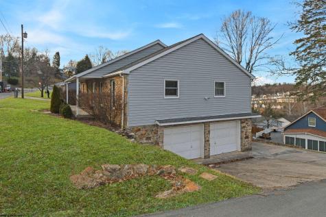 909 Cottonwood Street Morgantown WV 26505
