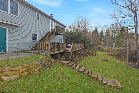 909 Cottonwood Street Morgantown WV 26505