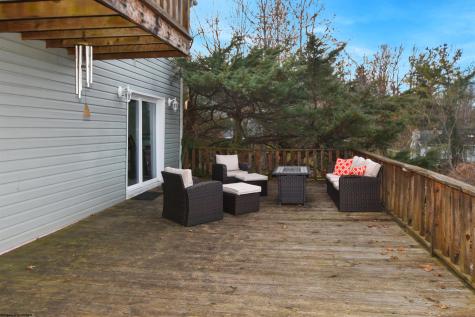 909 Cottonwood Street Morgantown WV 26505