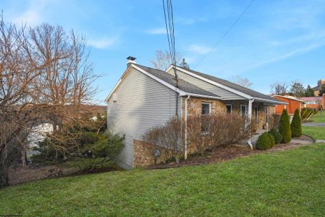 909 Cottonwood Street Morgantown WV 26505