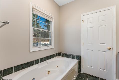3 Turtle Creek Drive Morgantown WV 26508