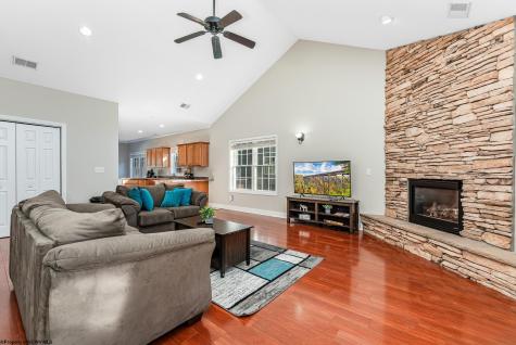 3 Turtle Creek Drive Morgantown WV 26508