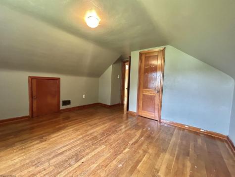 339 Chesapeake Road Fairmont WV 26554