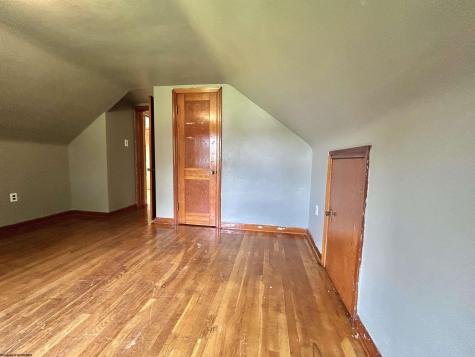 339 Chesapeake Road Fairmont WV 26554