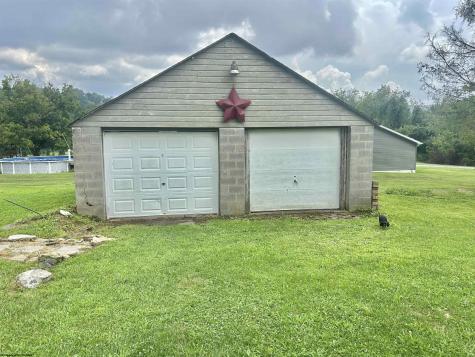 339 Chesapeake Road Fairmont WV 26554