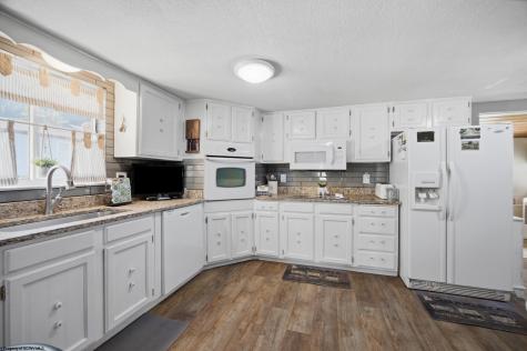 1072 Maple Lake Road Bridgeport WV 26330