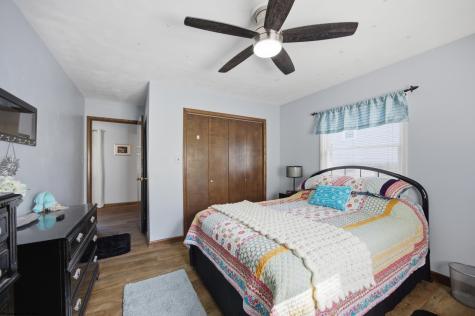1072 Maple Lake Road Bridgeport WV 26330