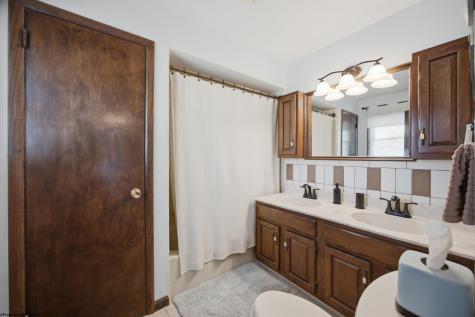 1072 Maple Lake Road Bridgeport WV 26330