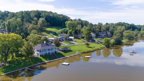1072 Maple Lake Road Bridgeport WV 26330