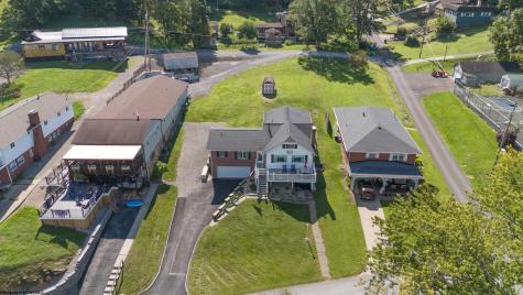 1072 Maple Lake Road Bridgeport WV 26330