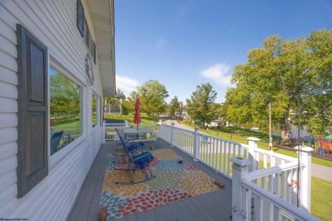 1072 Maple Lake Road Bridgeport WV 26330