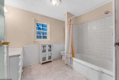 1341 Cain Street Morgantown WV 26505