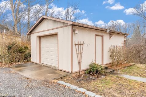 1341 Cain Street Morgantown WV 26505