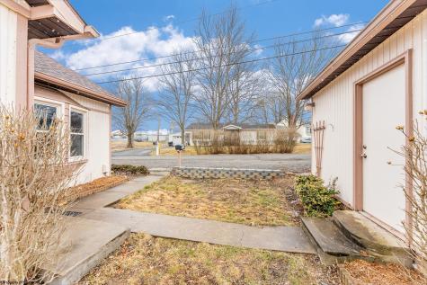 1341 Cain Street Morgantown WV 26505