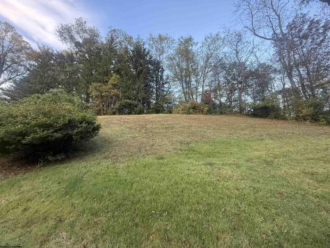 1233 Pleasant Valley Road Fairmont WV 26554