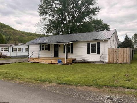 125 Catherine Street Weston WV 26452
