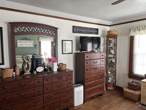 323 Court Avenue Weston WV 26452-000