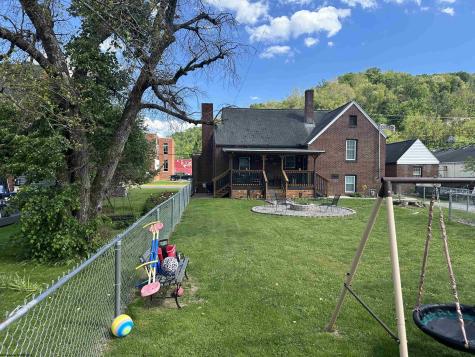 323 Court Avenue Weston WV 26452-000
