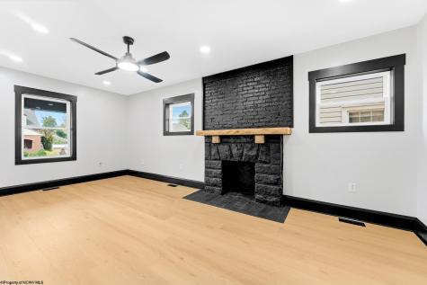 344 Watts Street Morgantown WV 26501