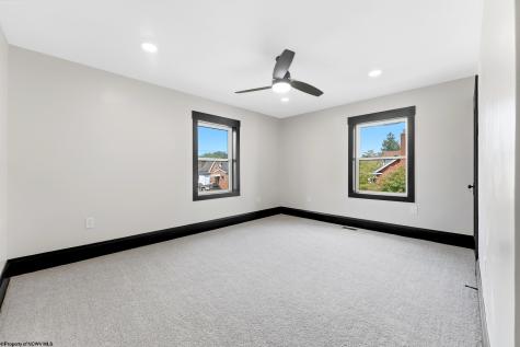 344 Watts Street Morgantown WV 26501