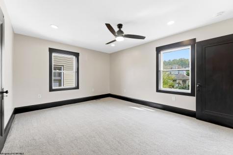 344 Watts Street Morgantown WV 26501