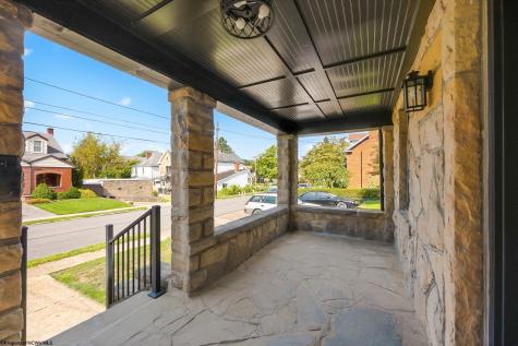 344 Watts Street Morgantown WV 26501