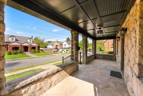 344 Watts Street Morgantown WV 26501