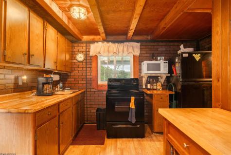 1780 Mount Pisgah Road Elk Garden WV 26717