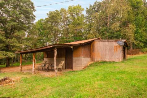 1780 Mount Pisgah Road Elk Garden WV 26717