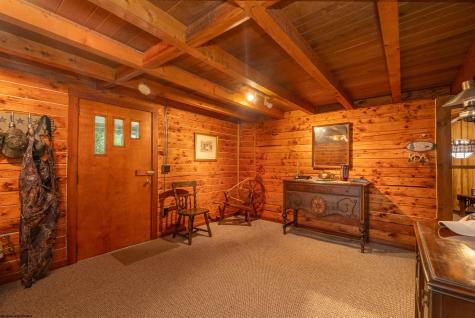 1780 Mount Pisgah Road Elk Garden WV 26717