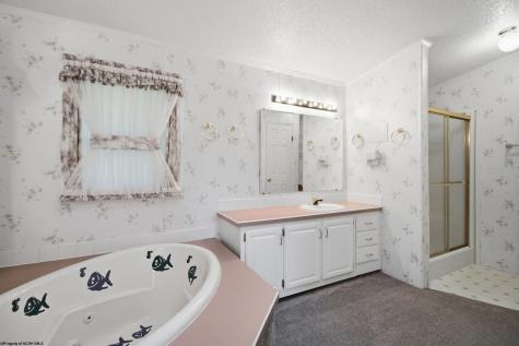 93 Brooke Drive Grafton WV 26354