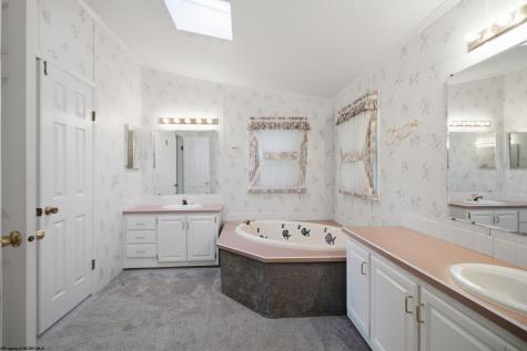 93 Brooke Drive Grafton WV 26354