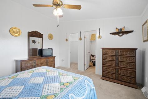 93 Brooke Drive Grafton WV 26354