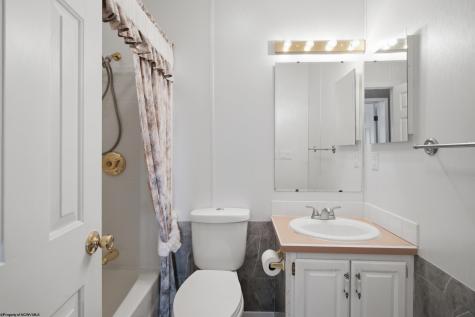 93 Brooke Drive Grafton WV 26354