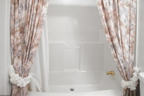 93 Brooke Drive Grafton WV 26354