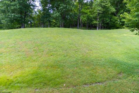 93 Brooke Drive Grafton WV 26354