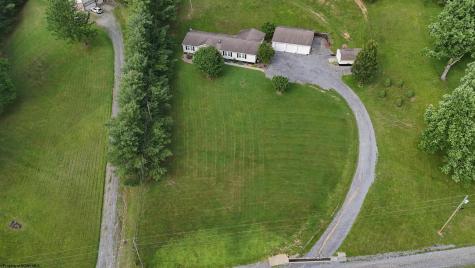 93 Brooke Drive Grafton WV 26354