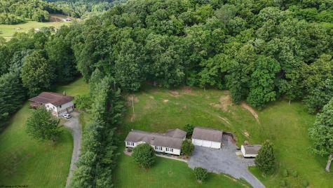 93 Brooke Drive Grafton WV 26354