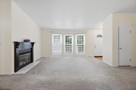 93 Brooke Drive Grafton WV 26354